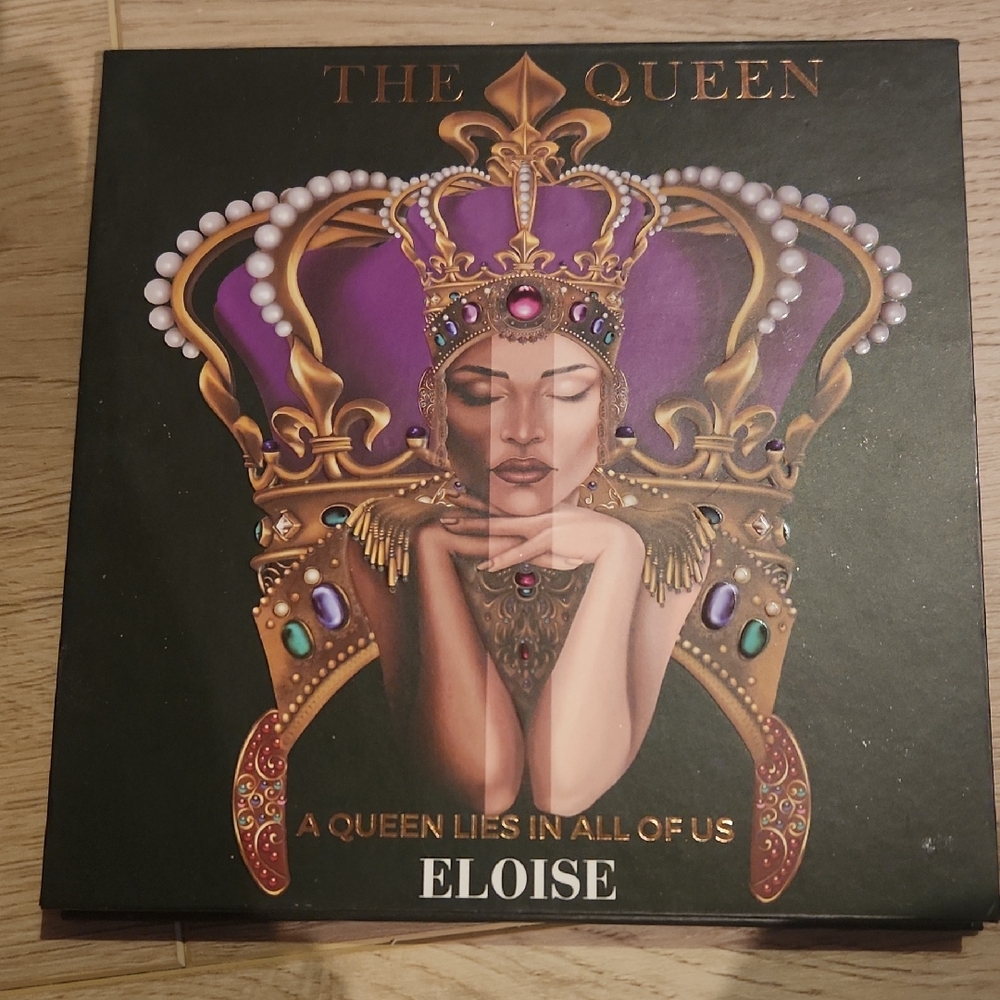 Eloise The Queen Eyeshadow Palette - Purple and Gold